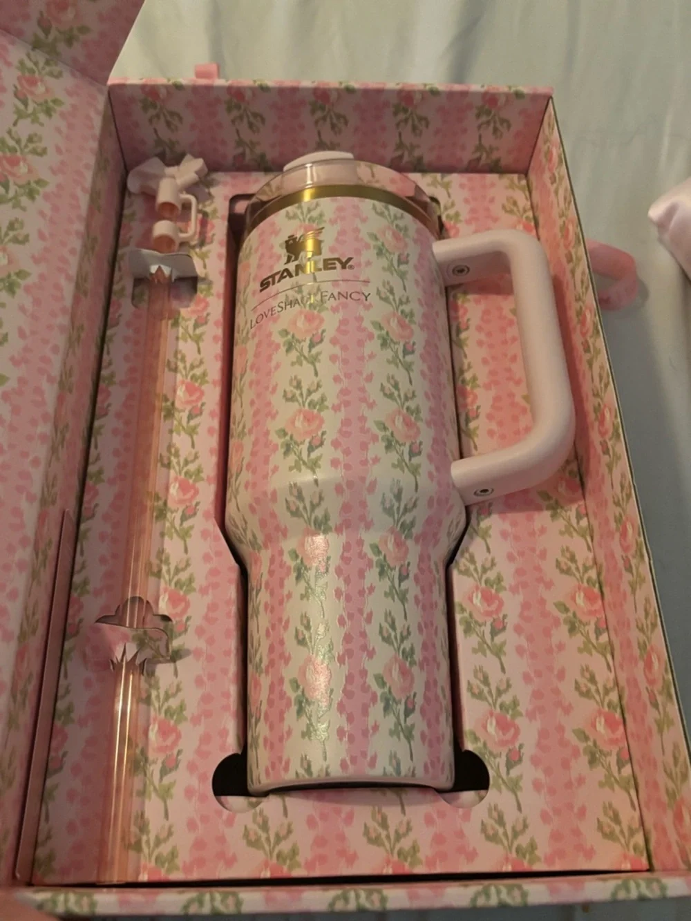 Stanley Pink Blooming Heriloom Travel Mug with Handle - Picture 8 of 10